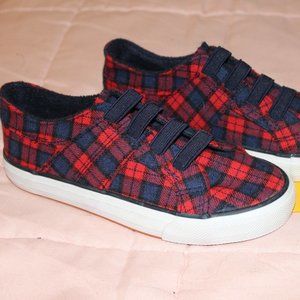 UNISEX PLAID SNEAKER; SIZE 13 NEW